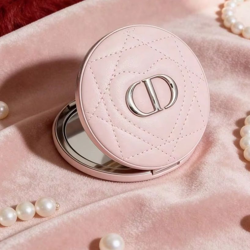 กระจกแต่งหน้าหนัง DIOR พร้อมกร - Beauty Makeup Dior บทวิจารณ์และราคา