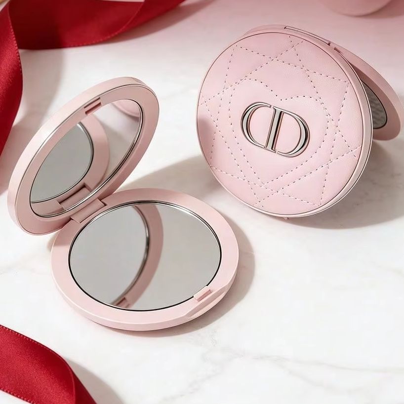 กระจกแต่งหน้าหนัง DIOR พร้อมกร - Beauty Makeup Dior บทวิจารณ์และราคา