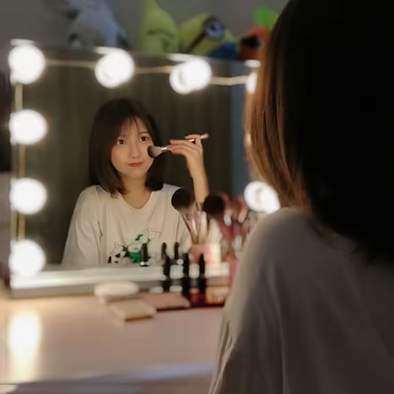โคมไฟ LED แบบ USB สำหรับโต๊ะเค - Beauty Makeup Light บทวิจารณ์และราคา