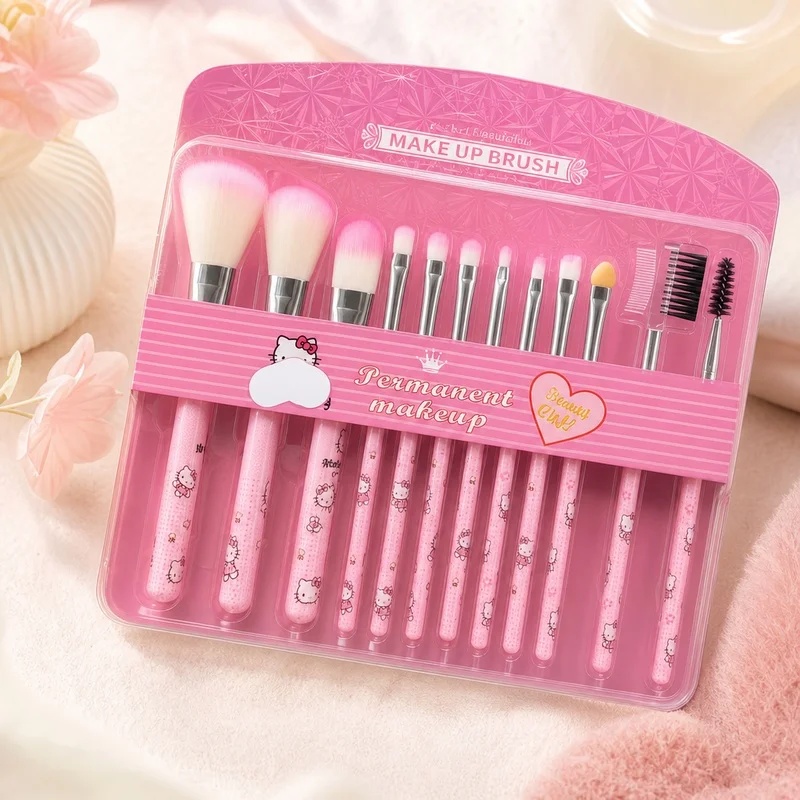ชุดแปรงแต่งหน้า Hello Kitty 12 - Beauty Queen Makeup บทวิจารณ์และราคา