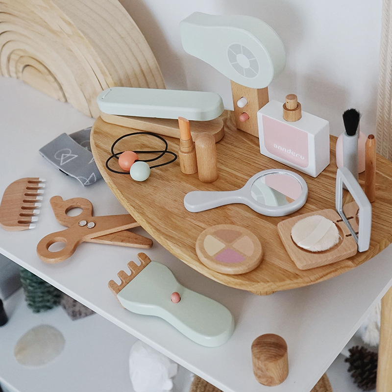 ชุดของเล่นแต่งหน้าจำลองไม้สำหร - Beauty Makeup Game บทวิจารณ์และราคา