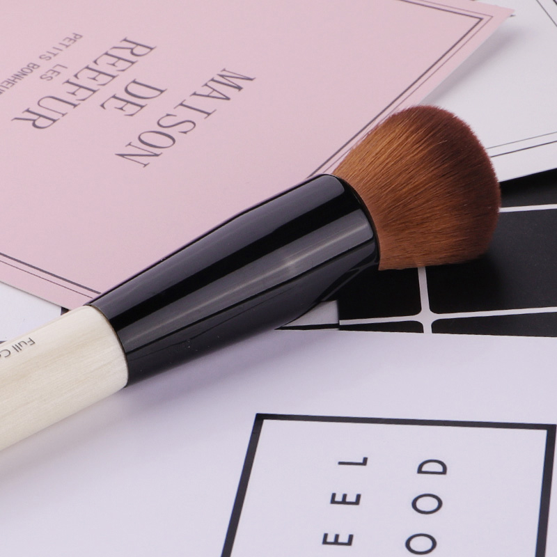 แปรงแต่งหน้าแป้งไม้ Handle หนา - Beauty Queen Makeup บทวิจารณ์และราคา